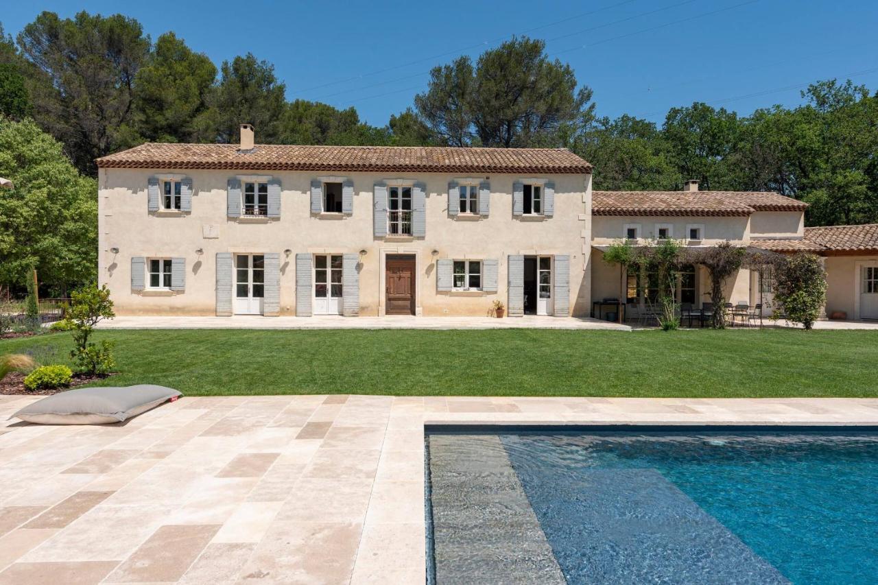 Mas De Lure Hotel Salon-de-Provence Exterior photo
