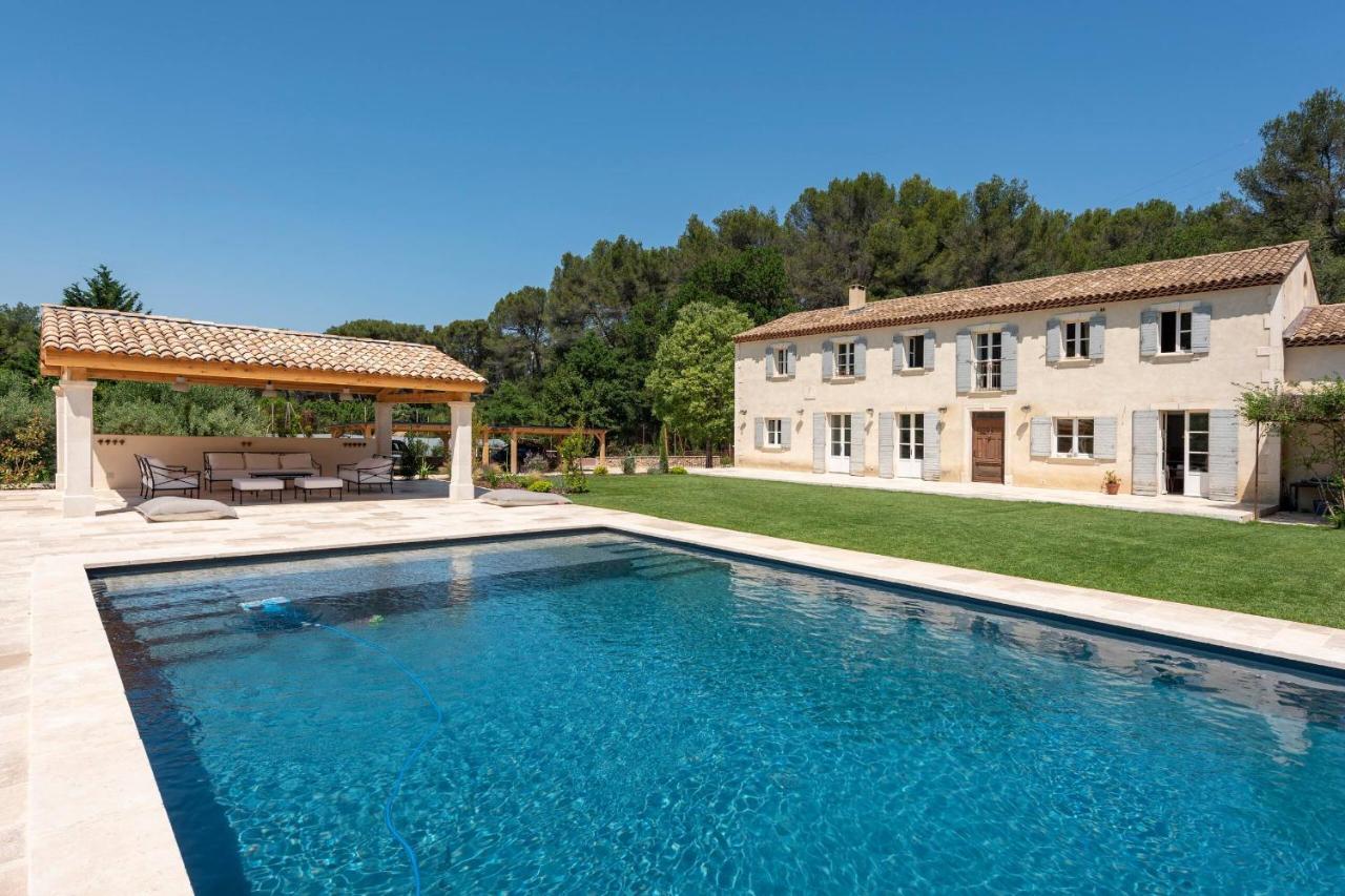 Mas De Lure Hotel Salon-de-Provence Exterior photo
