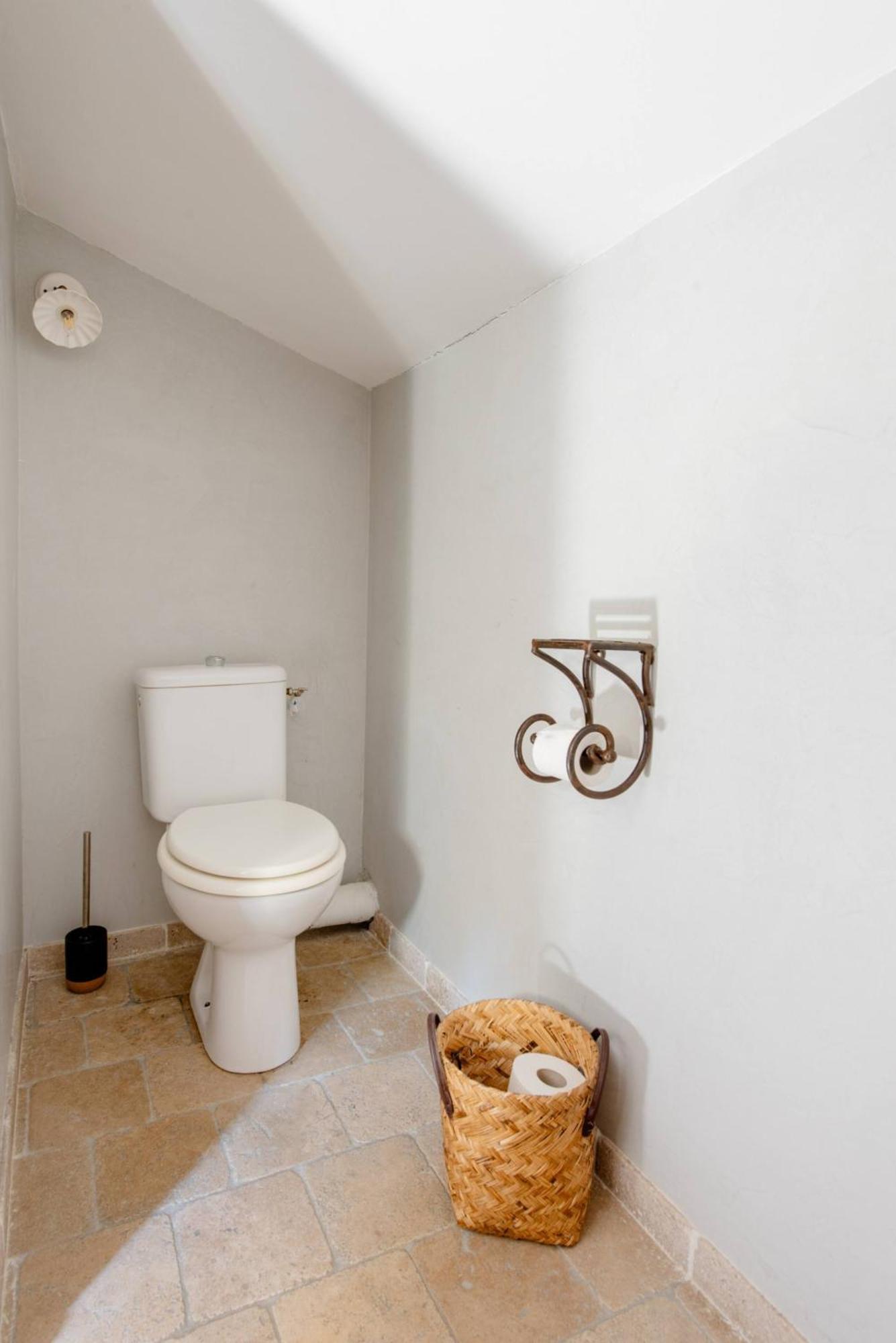Mas De Lure Hotel Salon-de-Provence Exterior photo